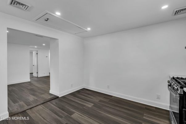 Empty room, Interior, Recessed Lighting, Wood Texture Flooring
