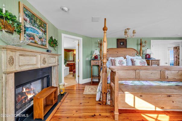 Bedroom, Fireplace, Interior, Wood Texture Flooring