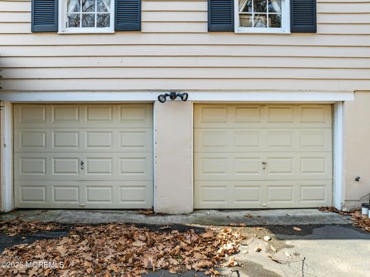 Detached Garage, Exterior