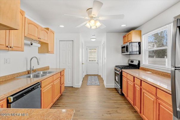 Interior, Kitchen, Recessed Lighting, Wood Texture Flooring