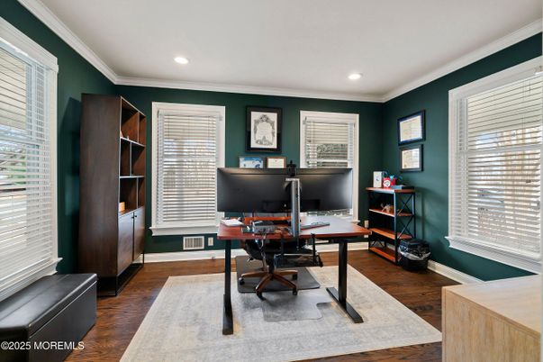 Home Office, Interior, Recessed Lighting, Wood Texture Flooring