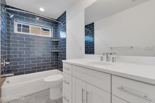 Bathroom, Interior, Marble, Recessed Lighting