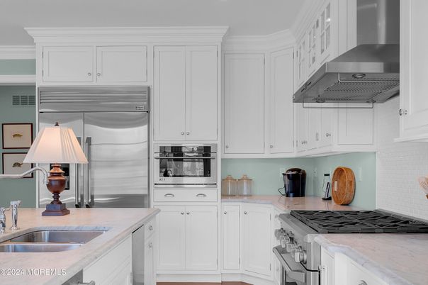 Interior, Kitchen, Stainless Steel Appliances
