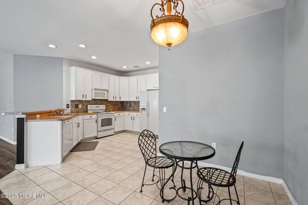 Interior, Kitchen, Recessed Lighting