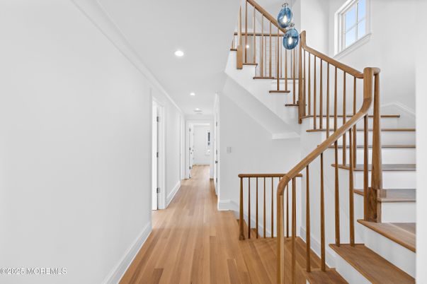 Interior, Pendant Lights, Recessed Lighting, Wood Texture Flooring