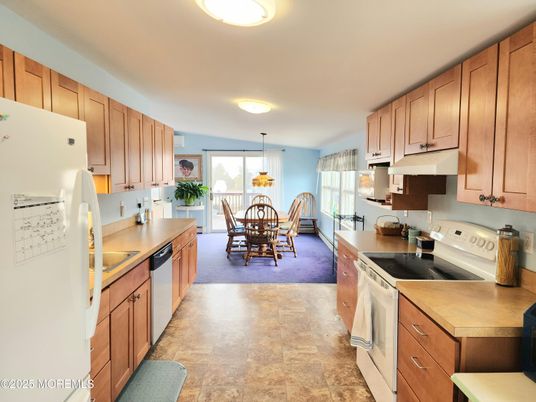 Dining room, Interior, Kitchen, Pendant Lights
