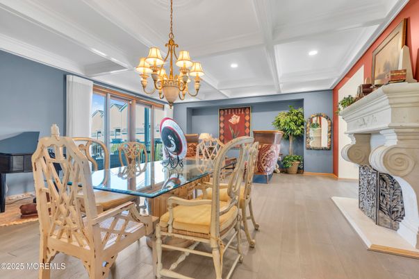 Chandelier, Dining room, Fireplace, Interior, Recessed Lighting, Wood Texture Flooring