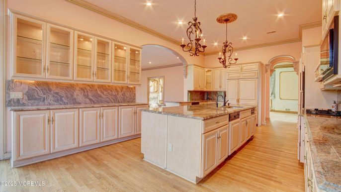 Chandelier, Interior, Kitchen, Recessed Lighting, Wood Texture Flooring