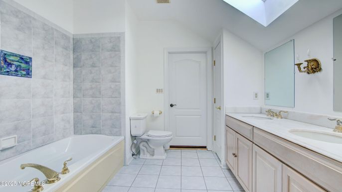 Bathroom, Dual Sink Vanities, Interior