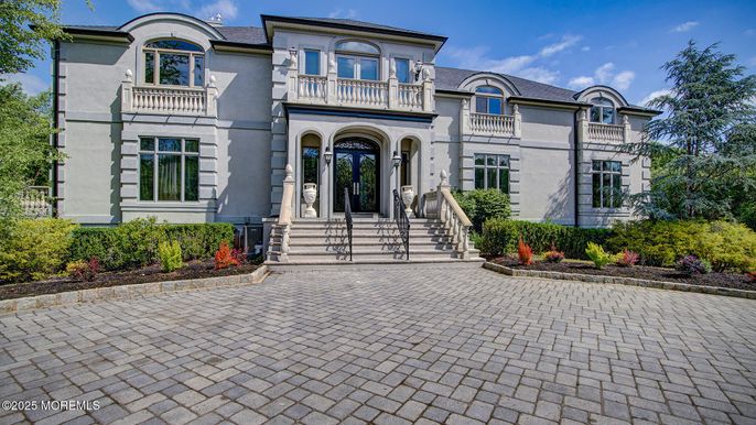 Exterior, Facade, French Provincial