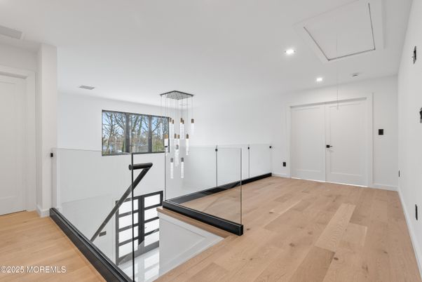Interior, Pendant Lights, Recessed Lighting, Wood Texture Flooring