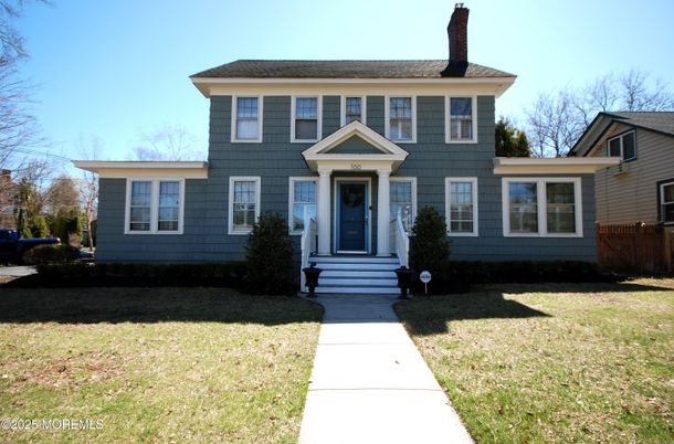 Exterior, Facade, Georgian