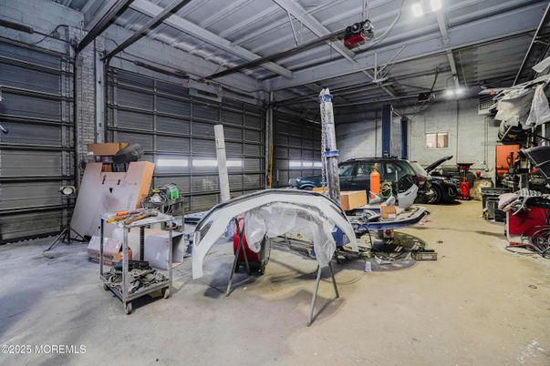 Garage, Interior