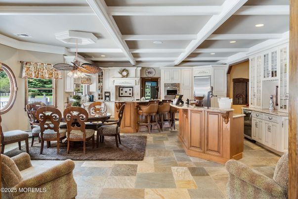 Dining room, Interior, Kitchen, Recessed Lighting, Stainless Steel Appliances