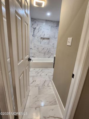 Bathroom, Interior, Marble, Marble Walls, Recessed Lighting