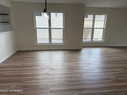 Empty room, Interior, Pendant Lights, Wood Texture Flooring