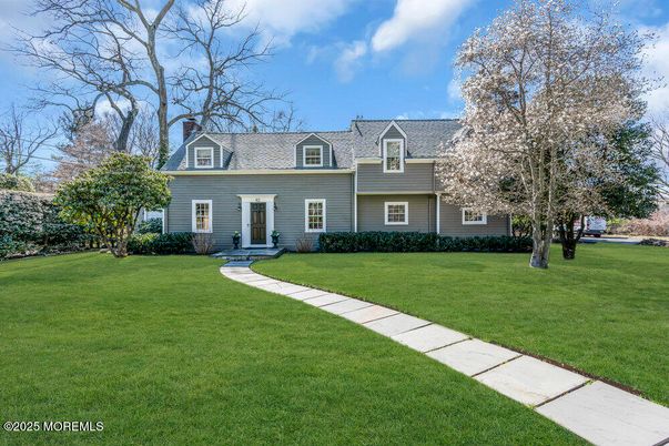 Backyard, Exterior, Facade, Cape Cod
