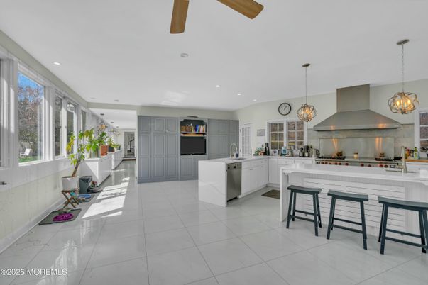 Interior, Kitchen, Pendant Lights, Recessed Lighting, Stainless Steel Appliances