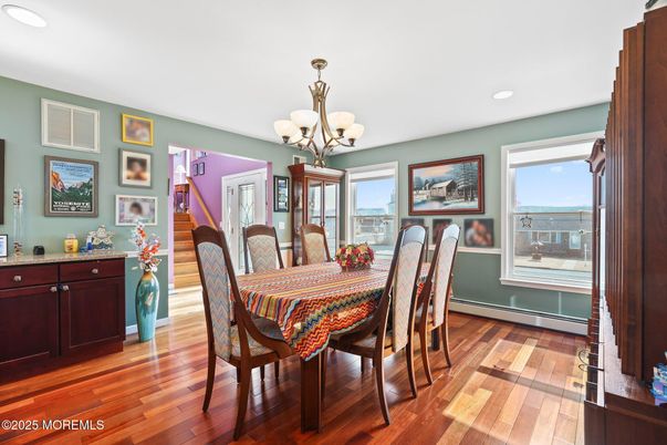 Chandelier, Dining room, Interior, Recessed Lighting, Wood Texture Flooring