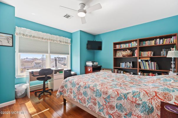 Bedroom, Home Office, Interior, Wood Texture Flooring