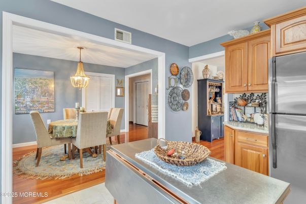 Dining room, Interior, Kitchen, Pendant Lights, Wood Texture Flooring