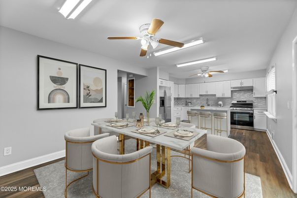 Dining room, Interior, Kitchen, Stainless Steel Appliances, Wood Texture Flooring