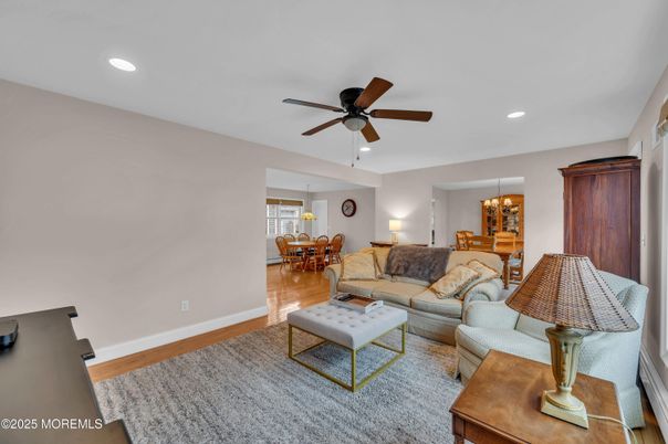 Chandelier, Dining room, Interior, Living room, Recessed Lighting, Wood Texture Flooring