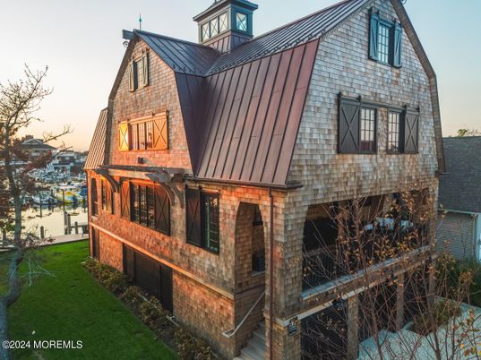 Exterior, Facade, Tudor Revival