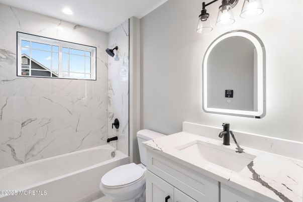 Bathroom, Interior, Marble Walls, Recessed Lighting