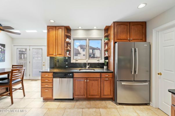 Dining room, Interior, Kitchen, Recessed Lighting, Stainless Steel Appliances