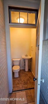Bathroom, Interior, Stone Walls