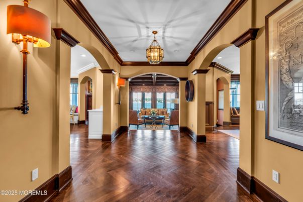 Chandelier, Dining room, Interior, Recessed Lighting, Wood Texture Flooring