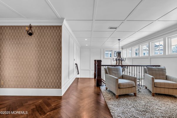Interior, Pendant Lights, Recessed Lighting, Wood Texture Flooring