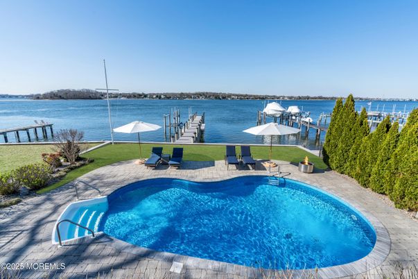 Exterior, Lake, Pool, Water