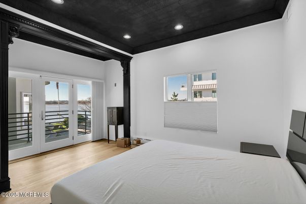 Bedroom, Interior, Recessed Lighting, Water, Wood Texture Flooring