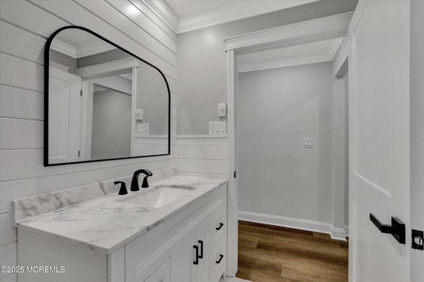 Bathroom, Dual Sink Vanities, Interior, Wood Texture Flooring