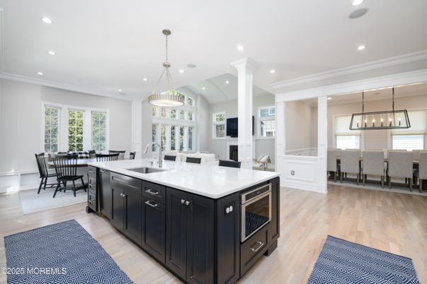 Dining room, Interior, Kitchen, Pendant Lights, Recessed Lighting, Wood Texture Flooring