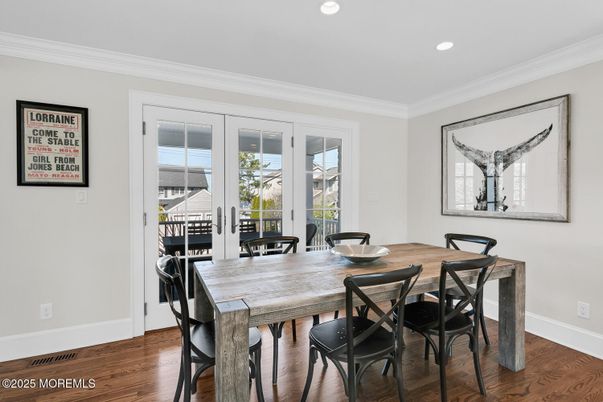 Dining room, Interior, Recessed Lighting, Wood Texture Flooring