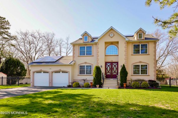Attached, Exterior, Facade, Solar Panels, French Provincial