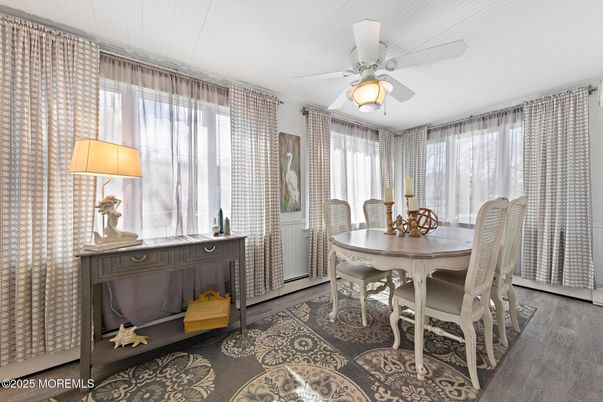 Dining room, Interior