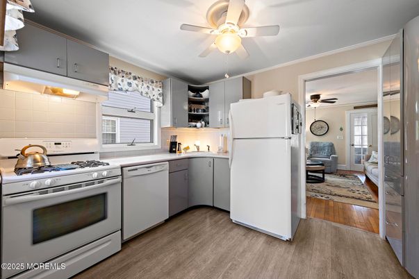 Interior, Kitchen, Wood Texture Flooring