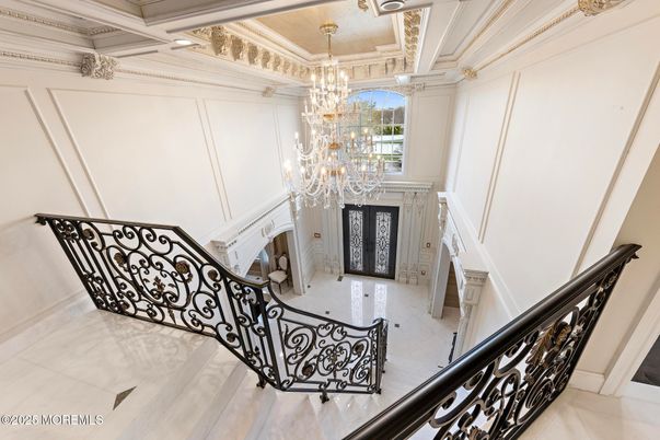 Chandelier, Interior
