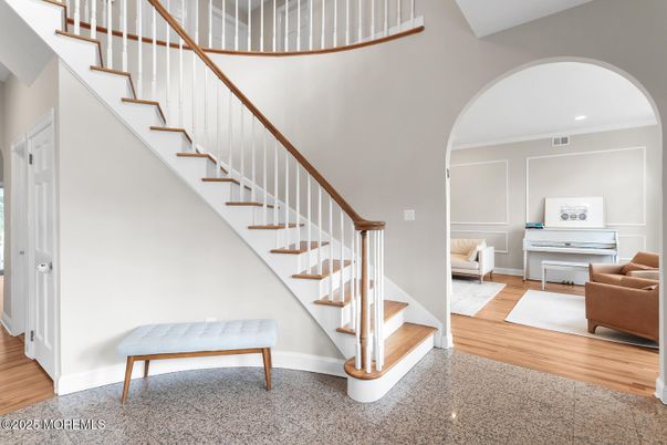 Interior, Piano, Recessed Lighting, Wood Texture Flooring