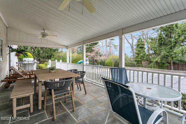 Exterior, Sun Room