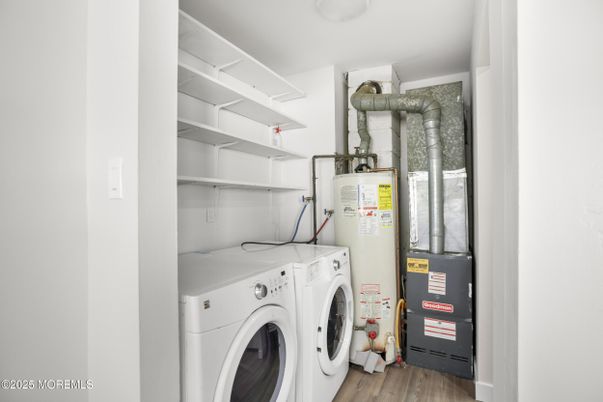 Interior, Washer, Wood Texture Flooring