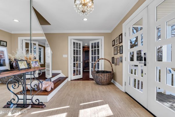 Chandelier, Interior, Recessed Lighting, Wood Texture Flooring