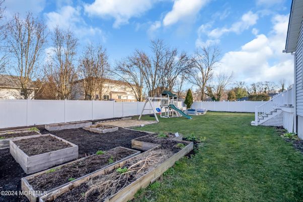 Backyard, Exterior, Playground