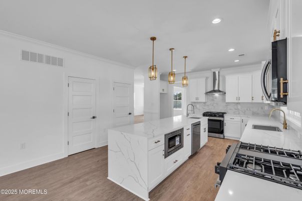 Interior, Kitchen, Pendant Lights, Recessed Lighting, Wood Texture Flooring