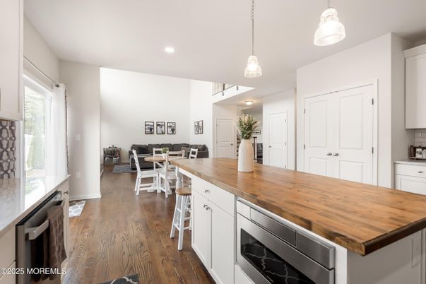Dining room, Interior, Kitchen, Pendant Lights, Recessed Lighting, Wood Texture Flooring