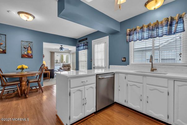 Dining room, Interior, Kitchen, Wood Texture Flooring